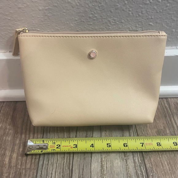 Bvlgari Parfums Emirates Airlines Cosmetic Bag EMPTY Beige Travel Pouch Logo - Picture 7 of 8